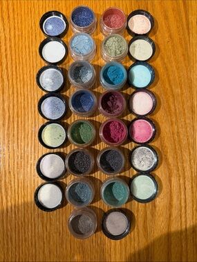 MAC Cosmetics Small Highlighter Pots - Samples of Various Colors